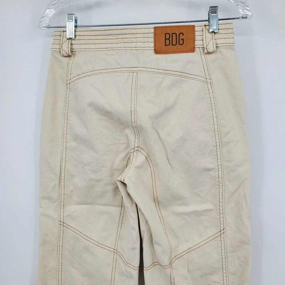 BDG Low Rise Cream Tapered Moto‎ Zipper Jeans Size 26